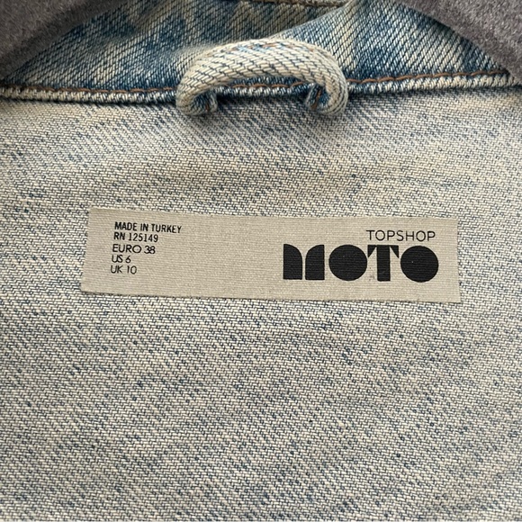 TOPSHOP Distressed Jean Jacket US Size 6 - Picture 2 of 4